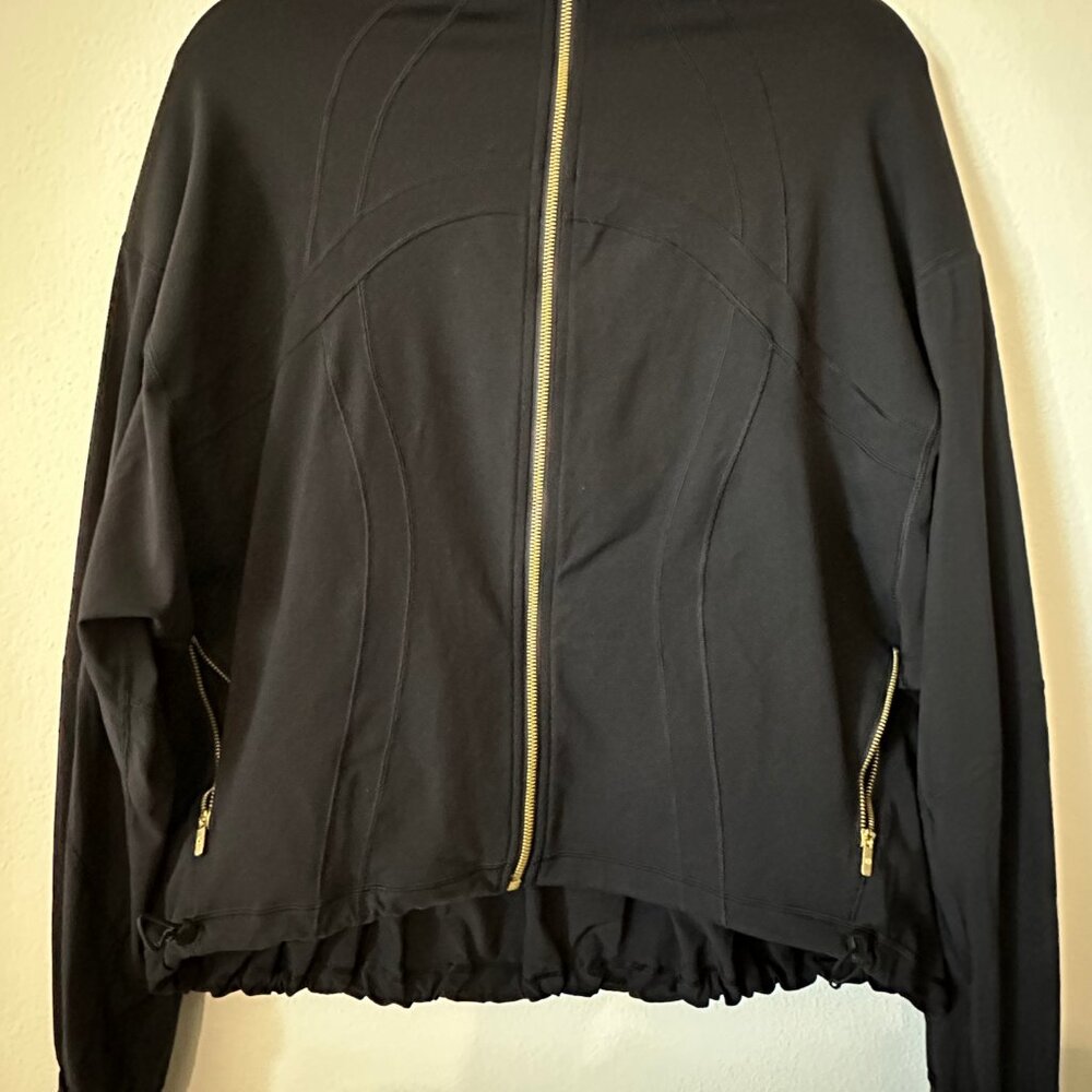 lululemon jacket - Picture 2 of 3